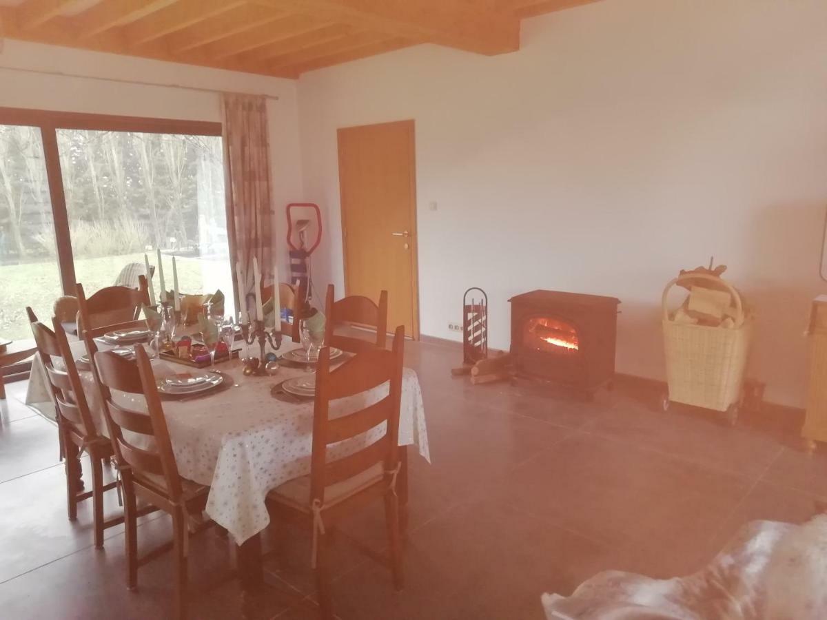 Florennes Gite Neuf 150 M2 Devant Un Grand Lac Prive De 2 Hectares Poissonneux Au Milieu Des Bois Εξωτερικό φωτογραφία
